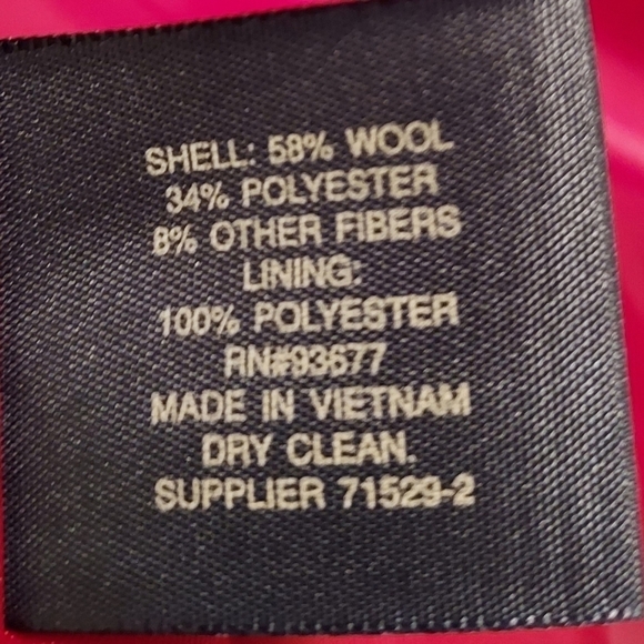 St. John's Bay small Red 58% wool 34%poly rn#93677 - Picture 6 of 11